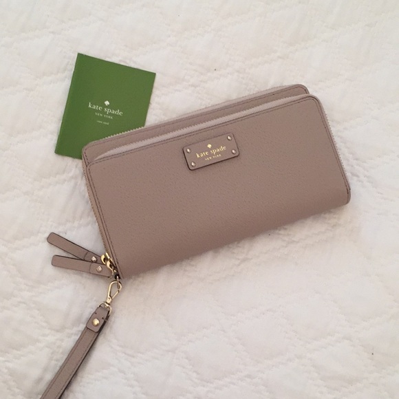 kate spade Handbags - Kate Spade NWT wallet